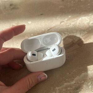 Apple AirPods Gen 2
